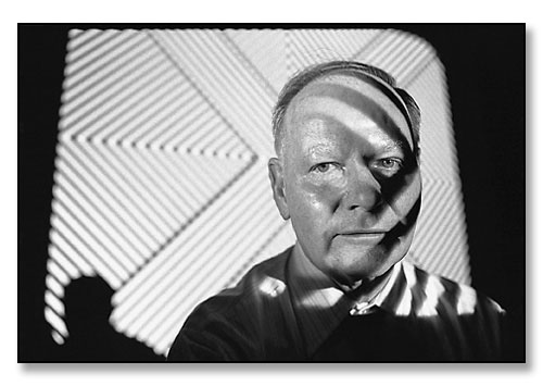 Lorrin Riggs, Professor of Psychology, and projected visual pattern. <br>His research in visual perception studies phenomena like the McCollough aftereffect. <br>Brown University, Providence, Rhode Island. September 1977.