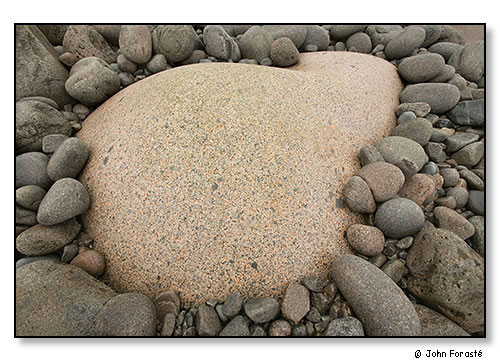 Boulder and rocks. October 2005